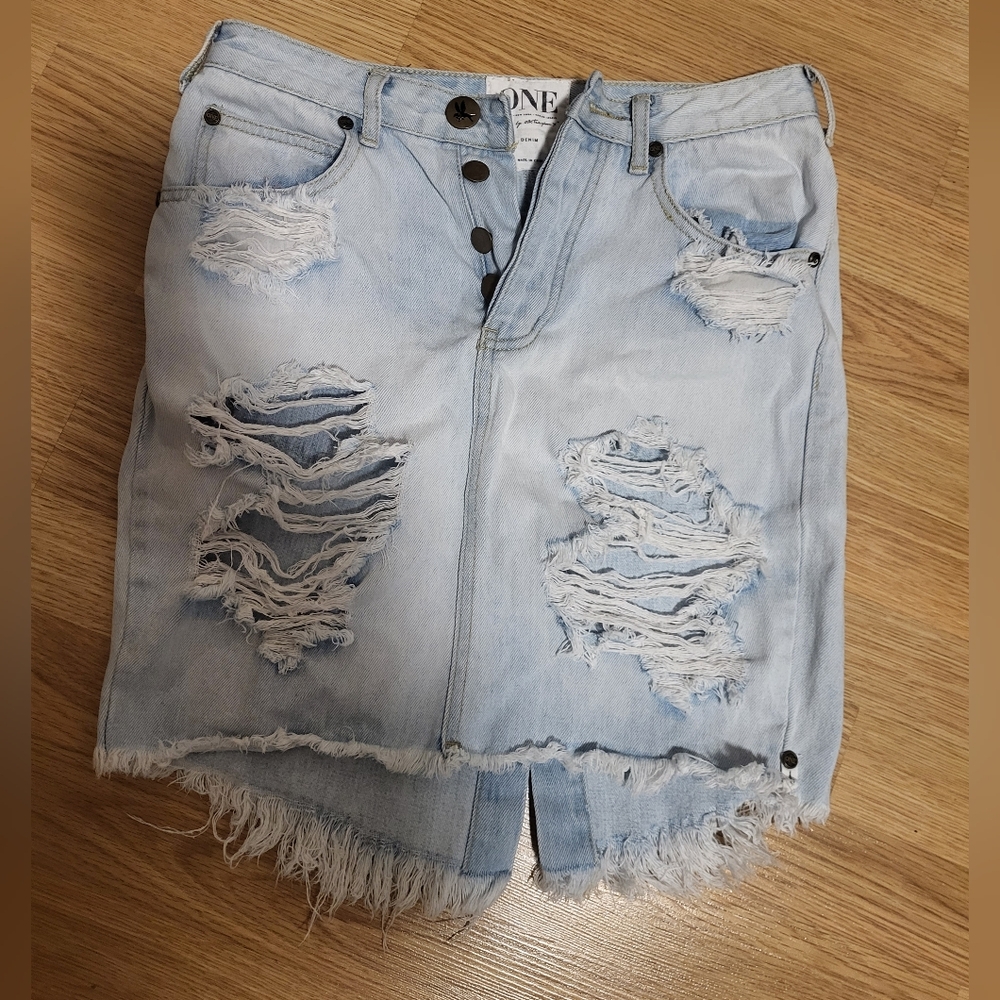 ONE TEASPOON High Waisted Fitted Light Wash Cotton Distressed Skirt Size 28